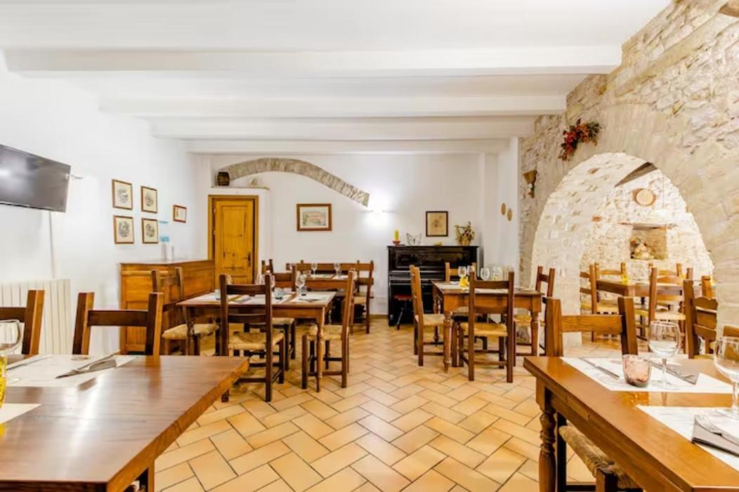 Agriturismo Il Castello Assisi Kültér fotó